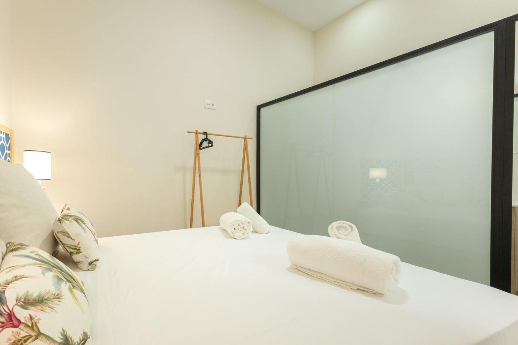Rt41 Triana Deluxe Apartment เซบีญา ภายนอก รูปภาพ