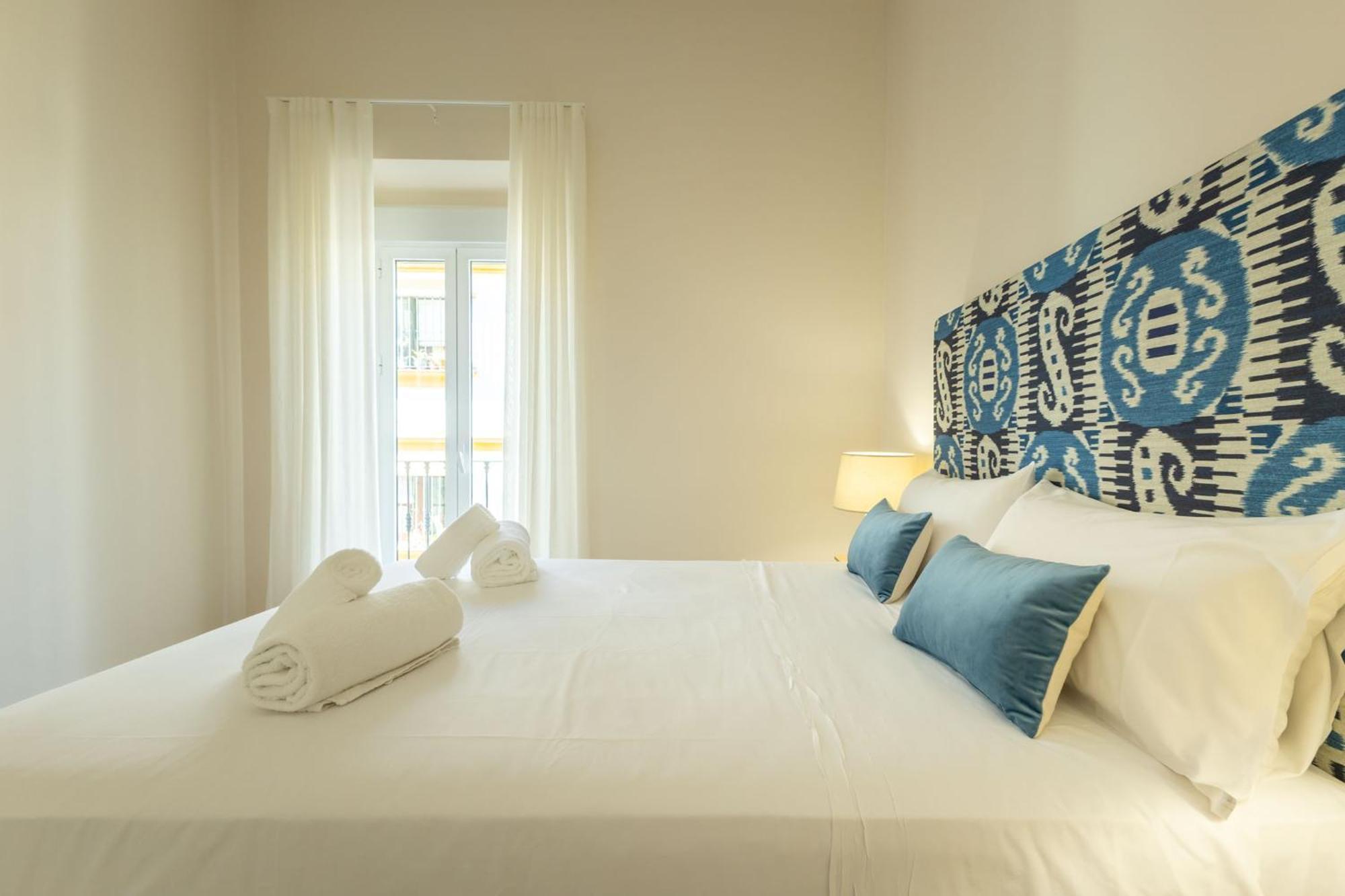 Rt41 Triana Deluxe Apartment เซบีญา ภายนอก รูปภาพ