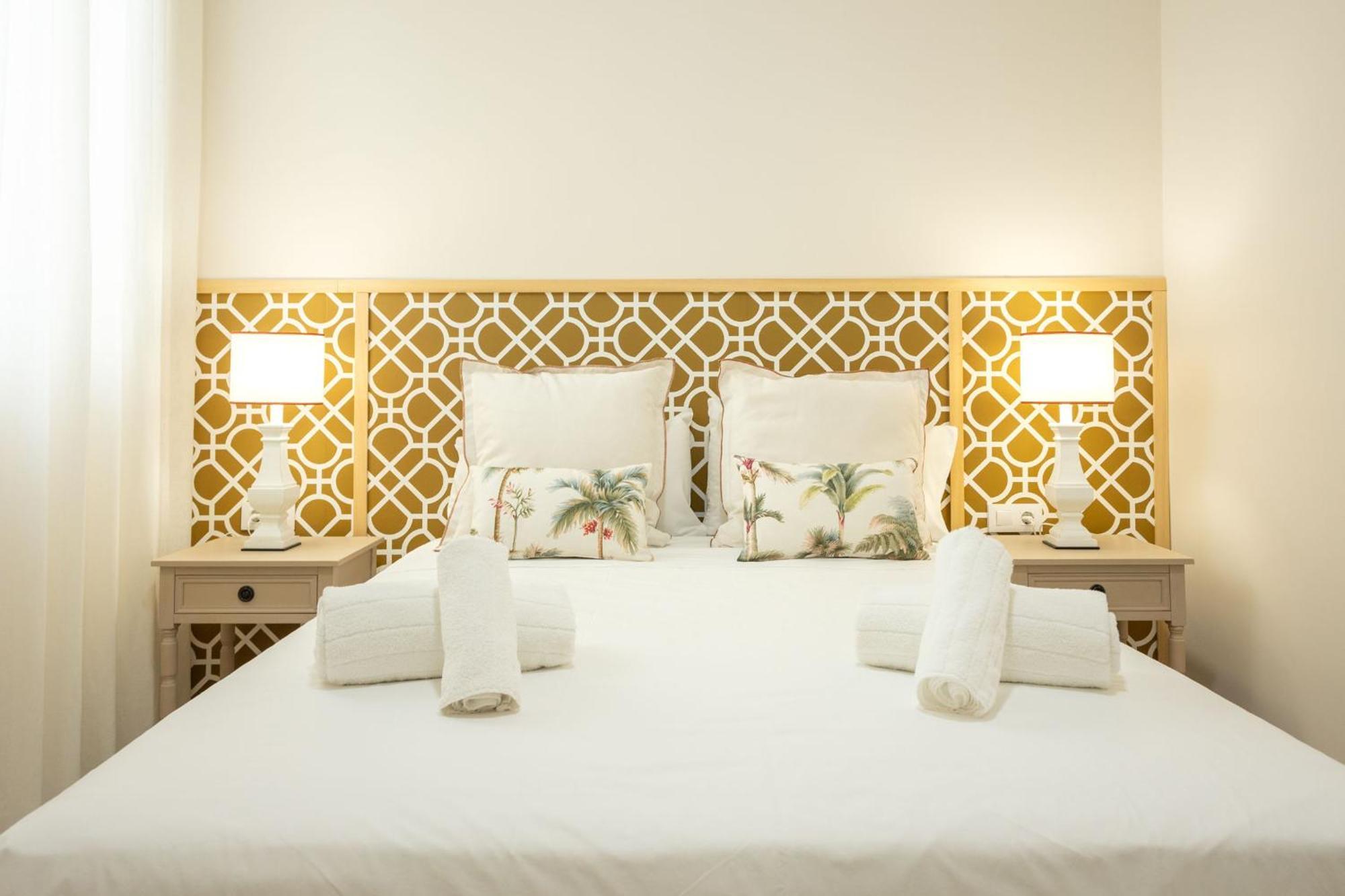 Rt41 Triana Deluxe Apartment เซบีญา ภายนอก รูปภาพ
